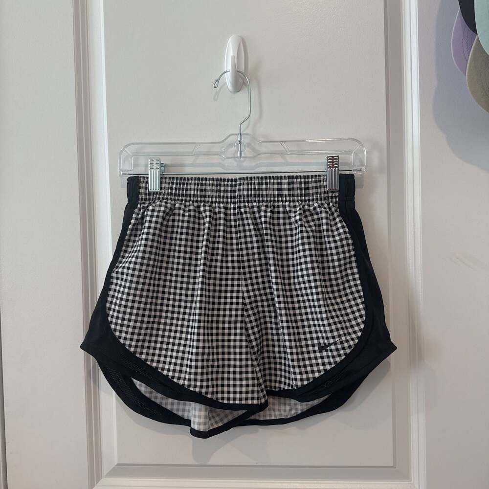 Nike Women's Tempo Running Shorts Checkered